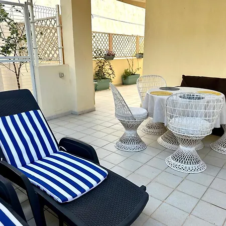 La Perla, Cristianos Apartment