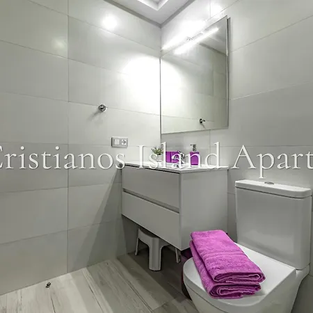 Cristianos Island Apartment *