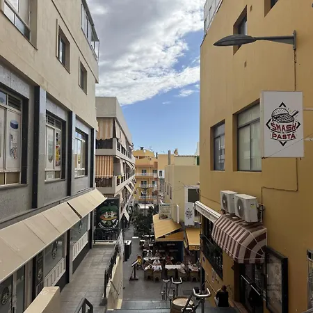Heart Of Cristianos Modern Close To The Sea In Tenerife * Los Cristianos (Tenerife)