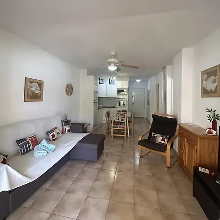 Two Bedroom In Castle Harbour C201 Apartment Los Cristianos (Tenerife)