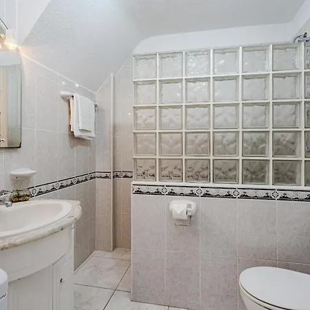 Diamantes Duplex & Heated Pool Apartment *