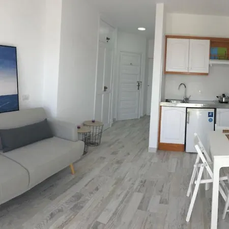 Apartment Vistas View Los Cristianos (Tenerife)
