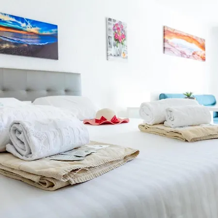 Port Royale Shine And Bright, Heated Pool Apartment Los Cristianos (Tenerife)