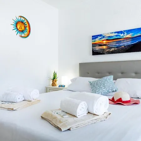 Apartment Port Royale Shine And Bright, Heated Pool