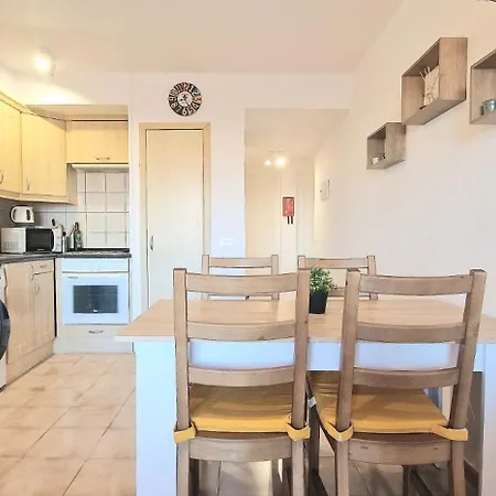 Spacious 3-bedroom Duplex With Heated Pool & Ocean View In Cristianos, Arona Apartment