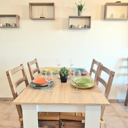 Spacious 3-bedroom Duplex With Heated Pool & Ocean View In Cristianos, Arona Los Cristianos (Tenerife)