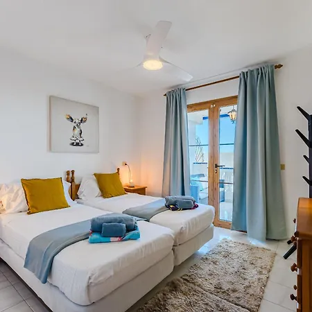 Cristianos With Large Terrace & Heated Pool Apartment Los Cristianos (Tenerife)