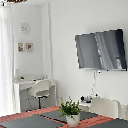 Cristianos 1-bedroom Apartment, Swimming Pool Apartment