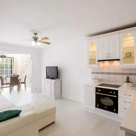 Diamantes 26 - One Bed Los Cristianos (Tenerife)