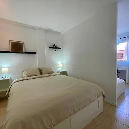 Heights Cristianos With Pool Apartment *