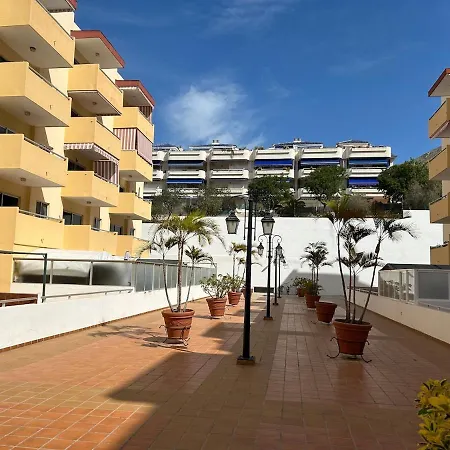 Apartment Modern Sunny 100m From The *