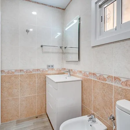 Apartment Modern Sunny 100m From The *
