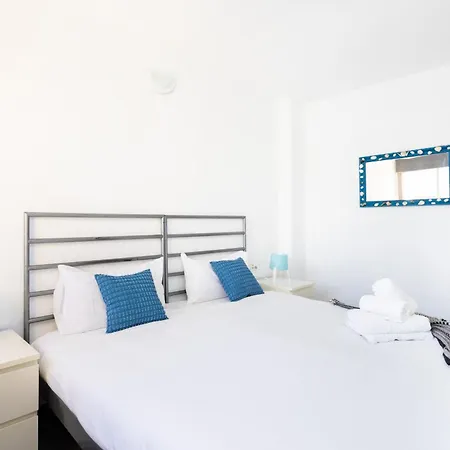 Apartment Stunning Sea View Apt In Los Cristianos Los Cristianos (Tenerife)