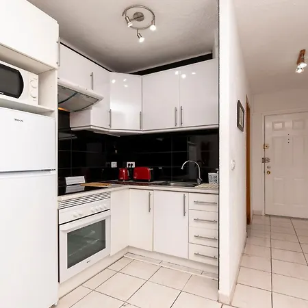 1 Bedroom Apartment Castle Harbour Apartment