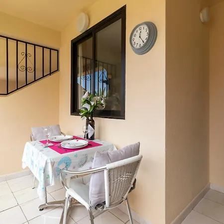 1 Bedroom Apartment Castle Harbour Los Cristianos (Tenerife)