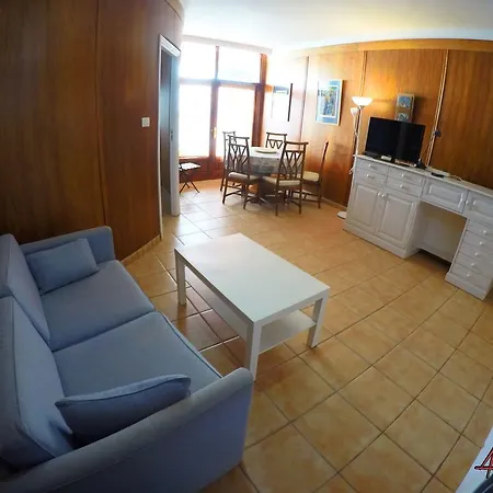 Apartment Edificio Cristianmar *
