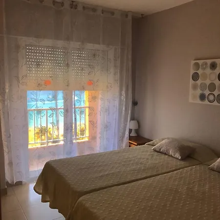 Sunny Seaside Tenerife Apartment *