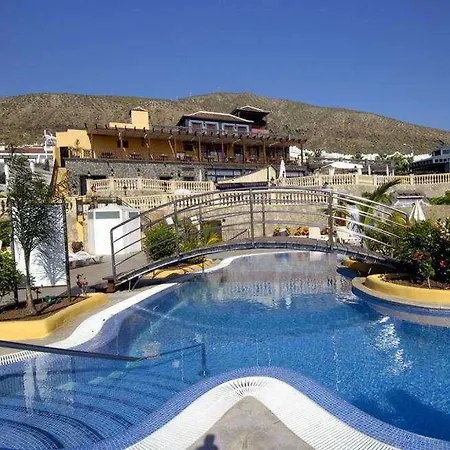 Paradise Park Hotel *