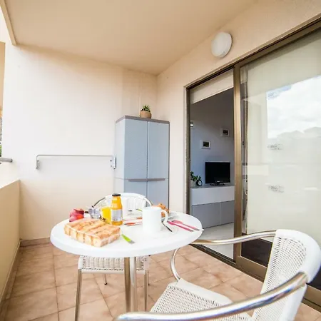 Casa Sara En Los Cristianos *