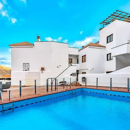 Apartment Colina *