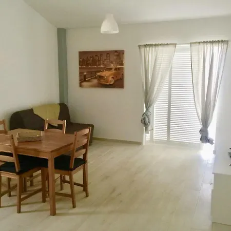 Chipeque Apartment *