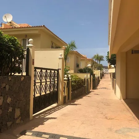 Exclusive On The First Line Of The Ocean With A Private Heated Pool