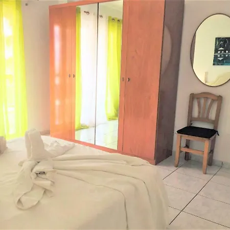 Debby House Sea And Sun Los Cristianos Apartment *