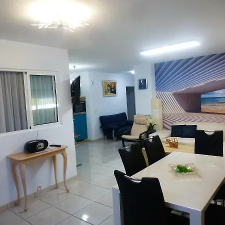 Villa Unique Great Floor By The Ocean With Open Terrace. Separate Entrance. Adults Only Los Cristianos (Tenerife)