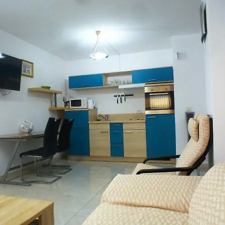 Unique Great Floor By The Ocean With Open Terrace. Separate Entrance. Adults Only Villa Los Cristianos (Tenerife)