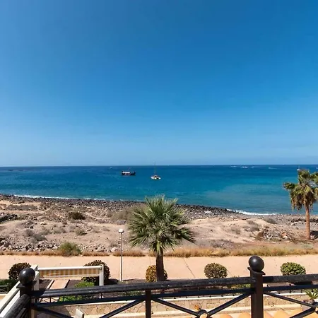 Exclusive On The First Line Of The Ocean With A Private Heated Pool Villa