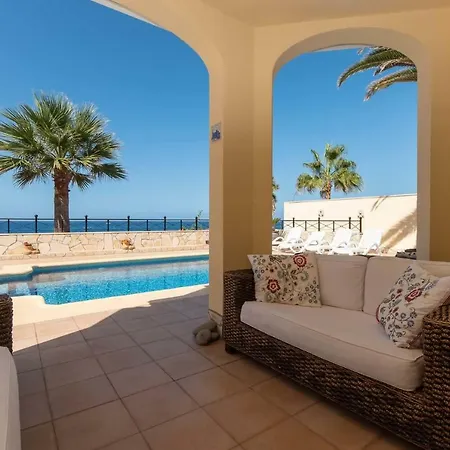 Exclusive On The First Line Of The Ocean With A Private Heated Pool Los Cristianos (Tenerife)