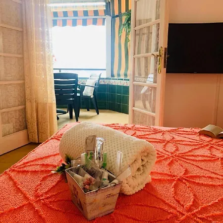 Apartment Views To The Infinite Sea In Cristianos