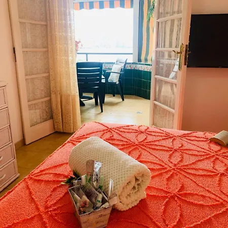 Apartment Views To The Infinite Sea In Cristianos *