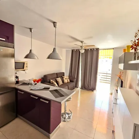 Nicpa Atico Cristianos Apartamento *