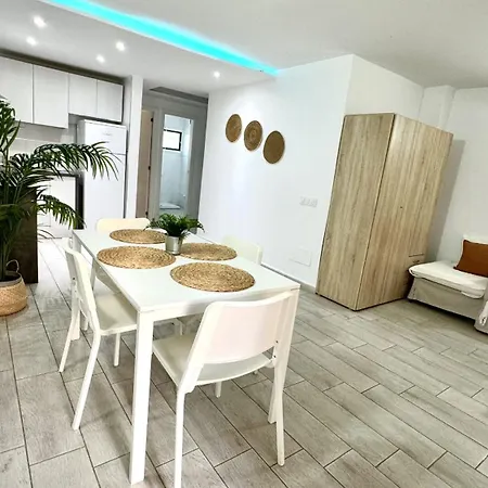 Apartment Sur Y Sol Junto Al Mar By Deihu Experiences Los Cristianos (Tenerife)