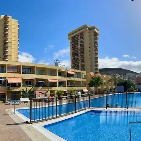 Vistas Cristianos 2 Swimming Pools Apartment *