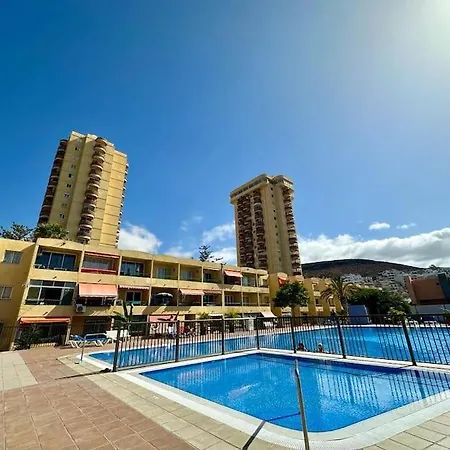 Vistas Cristianos 2 Swimming Pools Apartment *